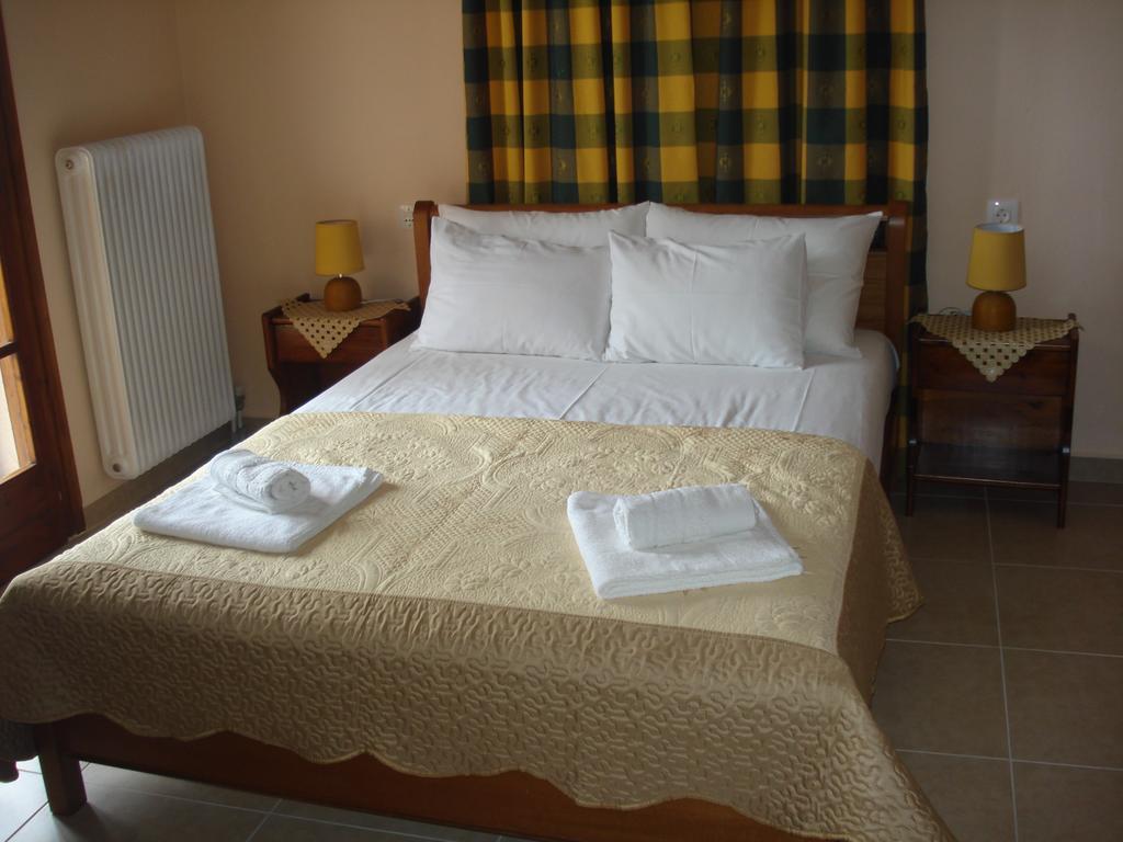 Alkmini Hotel Áyios Dhimítrios Kültér fotó