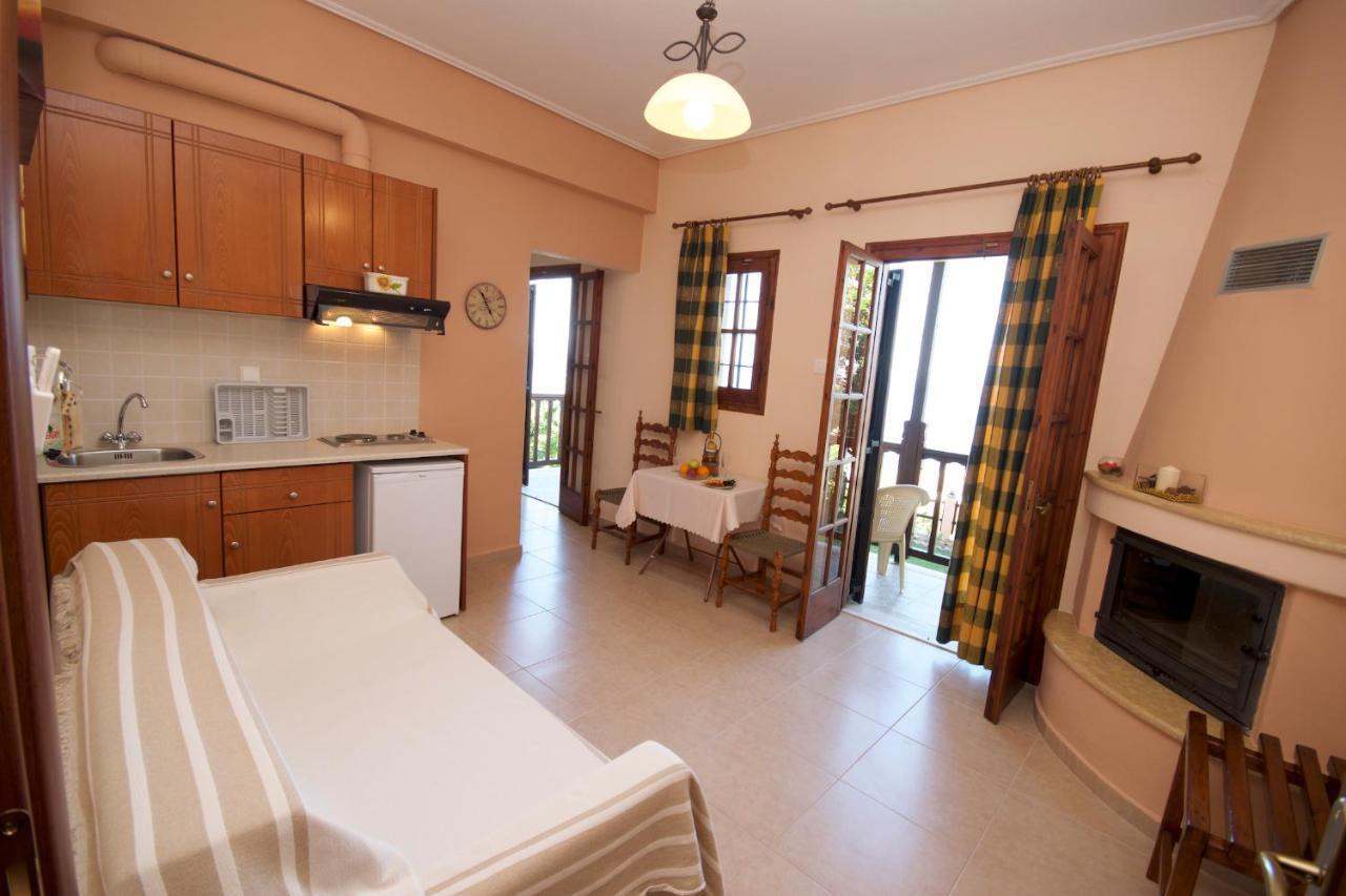 Alkmini Hotel Áyios Dhimítrios Kültér fotó